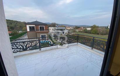 EVONA GAYRİMENKULDEN GÜLBAHÇE'de SATILIK 5+2 HAVUZLU VİLLA