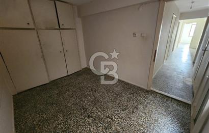 MENEMEN ÇARŞI MERMERLİ MAHALLESİNDE SATILIK ARA KAT 2+1 DAİRE