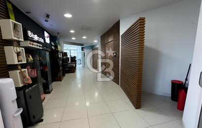 KAVACIK MERKEZDE SATILIK EŞSİZ 800 m2 PLAZA KATI