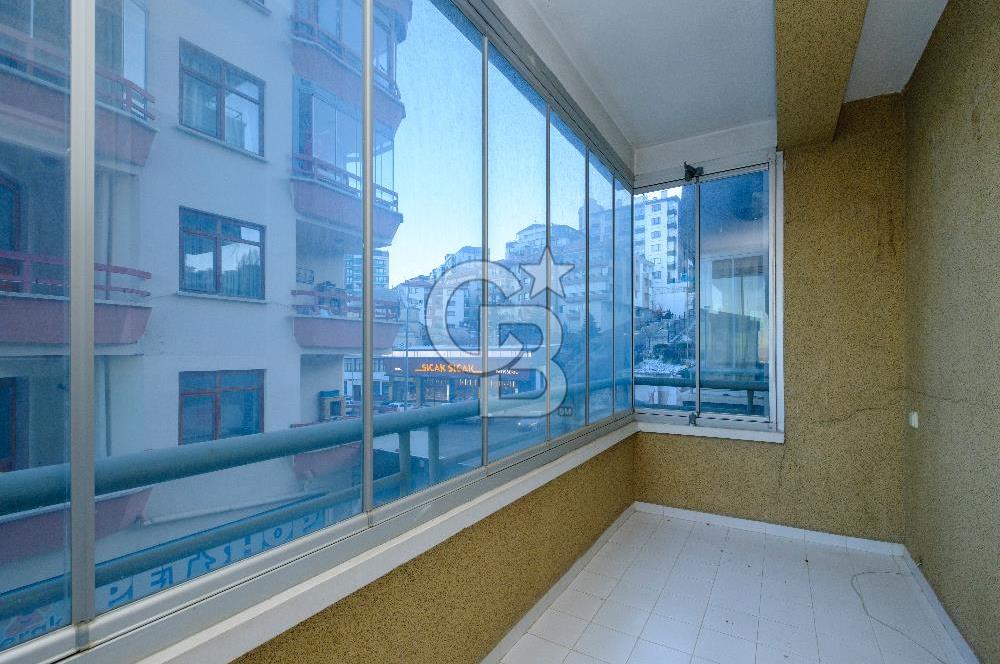  DİKMEN CADDESİ'NDE LÜKS YAPILI  MERKEZİ SİSTEM 3+1 SATILIK DAİRE 