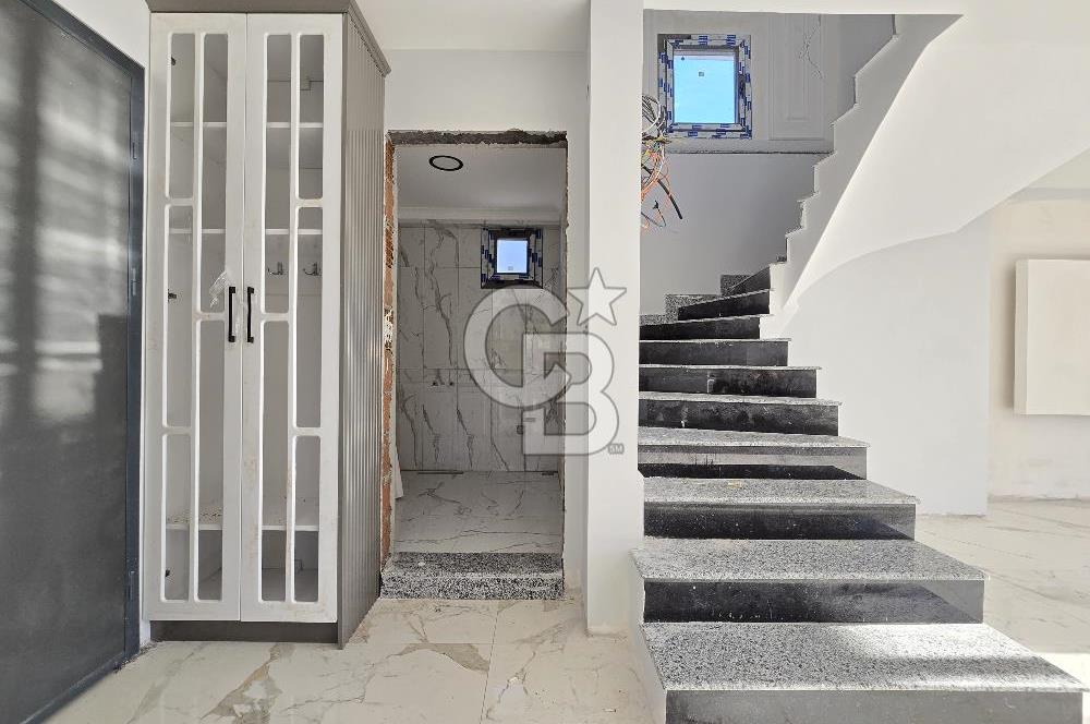 Ayvalık Altınova'da Satılık 3+1 Villa 