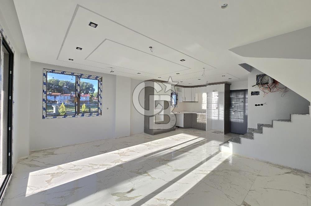 Ayvalık Altınova'da Satılık 3+1 Villa 