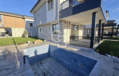 Ayvalık Altınova'da Satılık 3+1 Villa 