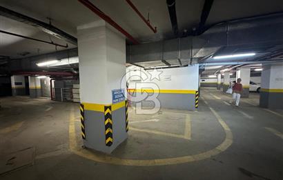 KAVACIK MERKEZDE SATILIK EŞSİZ 800 m2 PLAZA KATI
