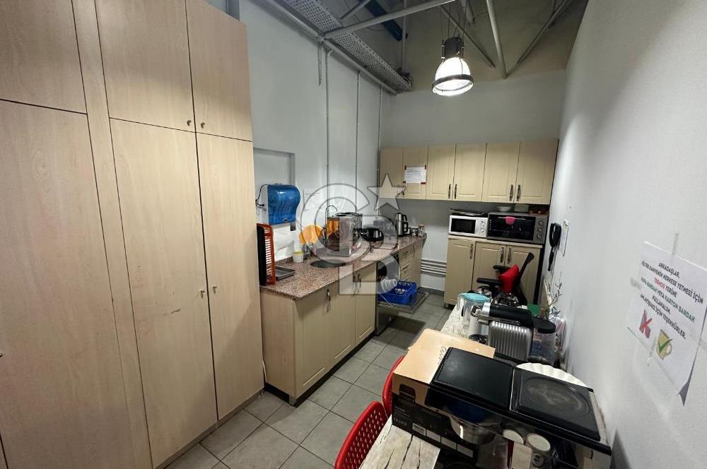 KAVACIK MERKEZDE SATILIK EŞSİZ 800 m2 PLAZA KATI