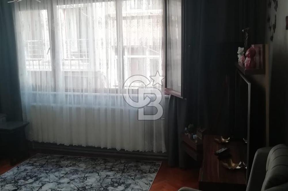 ŞİŞLİ KURTULUŞ SONDURAK ARAKAT BALKON BAKIMLI 2+1 SATILIK DAİRE
