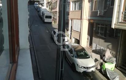 ŞİŞLİ KURTULUŞ SONDURAK ARAKAT BALKON BAKIMLI 2+1 SATILIK DAİRE