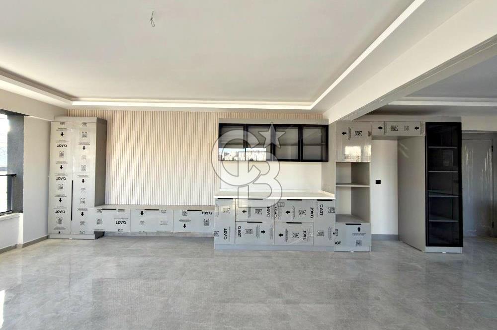 EGE MAHALLESİNDE YENİ LÜKS SİTE İÇERİSİNDE 3+1 CAM BALKONLU