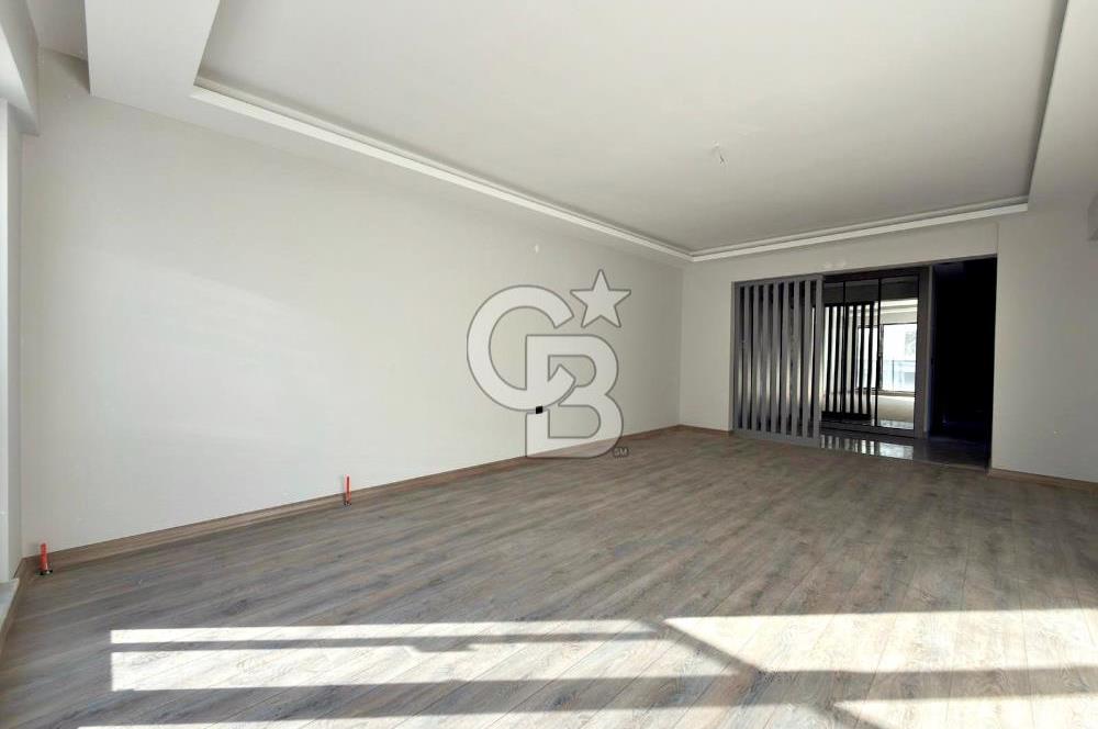 EGE MAHALLESİNDE YENİ LÜKS SİTE İÇERİSİNDE 3+1 CAM BALKONLU