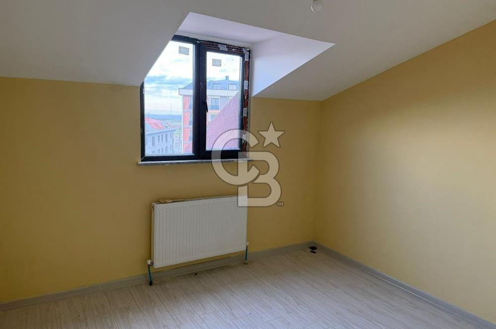 Kiralık 4+1 Lüks Çatı Dubleksi Sultanbeyli Battalgazi Mahallesi