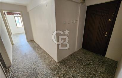 MENEMEN ÇARŞI MERMERLİ MAHALLESİNDE SATILIK ARA KAT 2+1 DAİRE