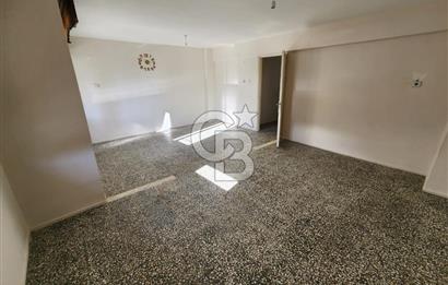 MENEMEN ÇARŞI MERMERLİ MAHALLESİNDE SATILIK ARA KAT 2+1 DAİRE