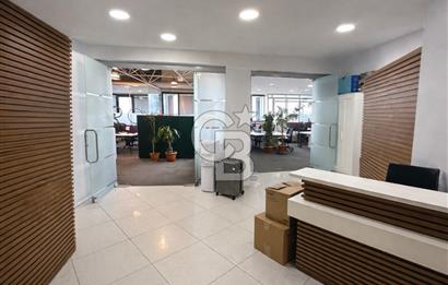 KAVACIK MERKEZDE SATILIK EŞSİZ 800 m2 PLAZA KATI