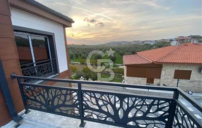 EVONA GAYRİMENKULDEN GÜLBAHÇE'de SATILIK 5+2 HAVUZLU VİLLA