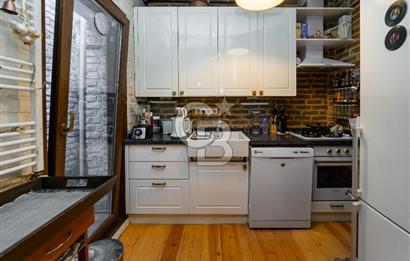 BALAT' da YATIRIMLIK ve YAŞAMLIK SATILIK TARİHİ BİNA