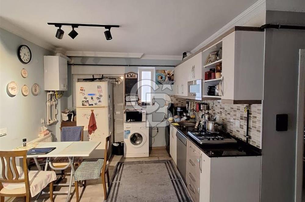 MUHTEŞEM KONUMA SAHİP FABRİKALAR MAHALLESİ'NDE KULLANIŞLI 1+1