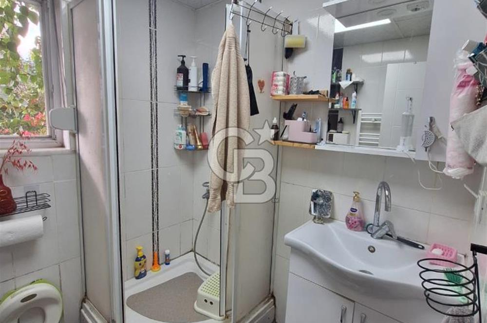 MUHTEŞEM KONUMA SAHİP FABRİKALAR MAHALLESİ'NDE KULLANIŞLI 1+1