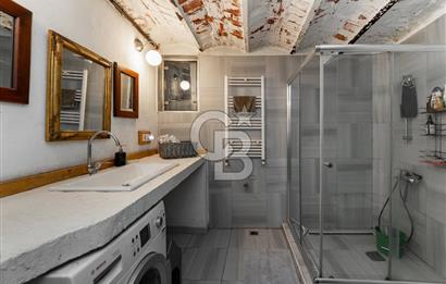 BALAT' da YATIRIMLIK ve YAŞAMLIK SATILIK TARİHİ BİNA