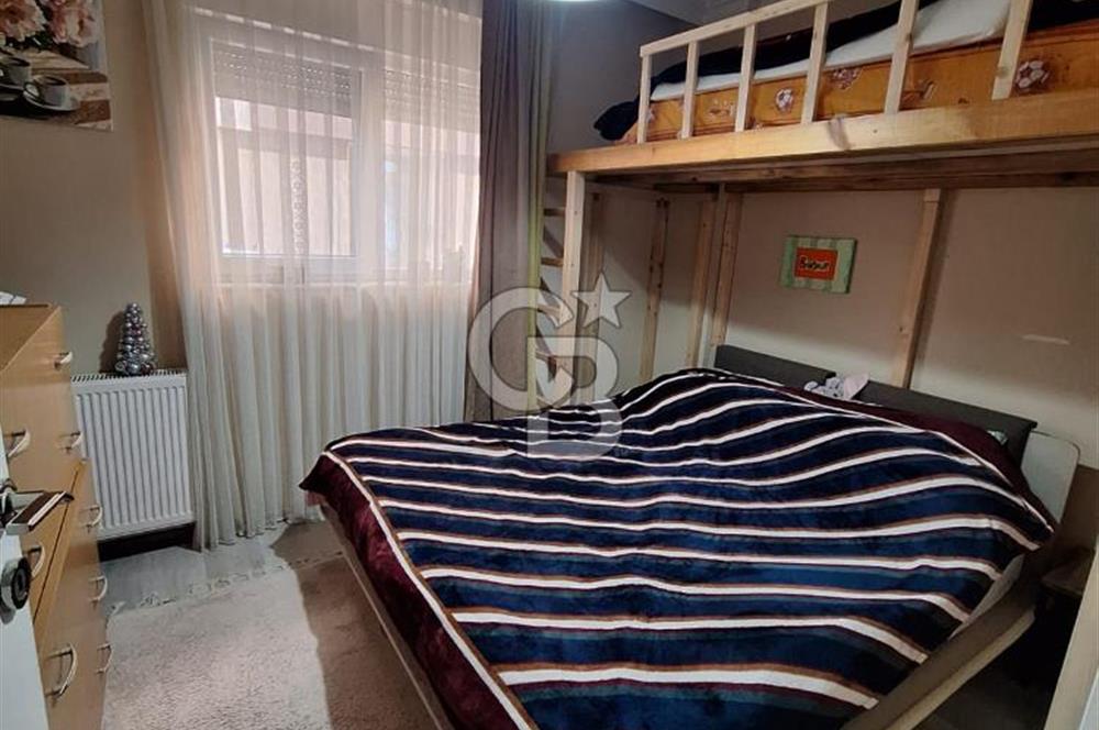 MUHTEŞEM KONUMA SAHİP FABRİKALAR MAHALLESİ'NDE KULLANIŞLI 1+1