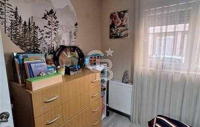 MUHTEŞEM KONUMA SAHİP FABRİKALAR MAHALLESİ'NDE KULLANIŞLI 1+1