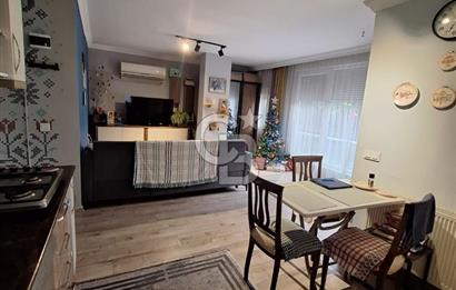 MUHTEŞEM KONUMA SAHİP FABRİKALAR MAHALLESİ'NDE KULLANIŞLI 1+1