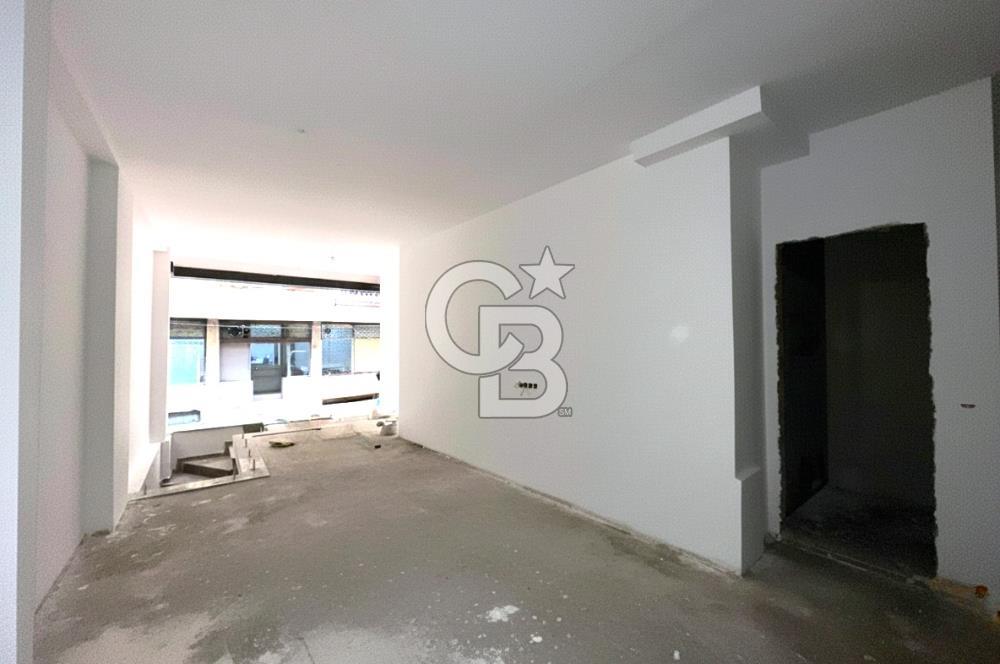 VELİEFENDİ'DE KİRALIK GENİŞ CEPHELİ VE DEPOLU 110 M2 DÜKKAN!