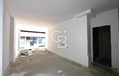 VELİEFENDİ'DE KİRALIK GENİŞ CEPHELİ VE DEPOLU 110 M2 DÜKKAN!