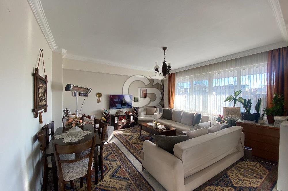 Altınoluk Merkez’de Denize 150 M Katta Tek Ara Kat 2+1 Daire