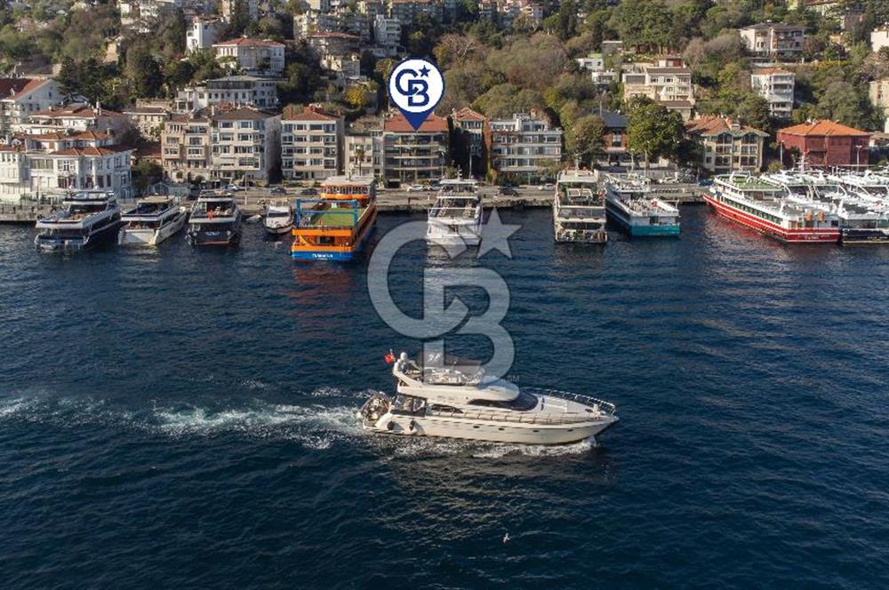 ARNAVUTKÖY SAHİLDE EN SEÇKİN APARTMANDA SATILIK YALI DAİRESİ