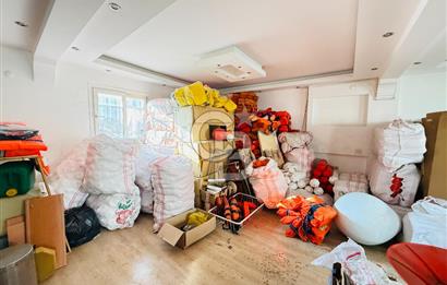 Tarihi Kemeraltı Çarşısının En İşlek Caddesinde Satılık Dükkan