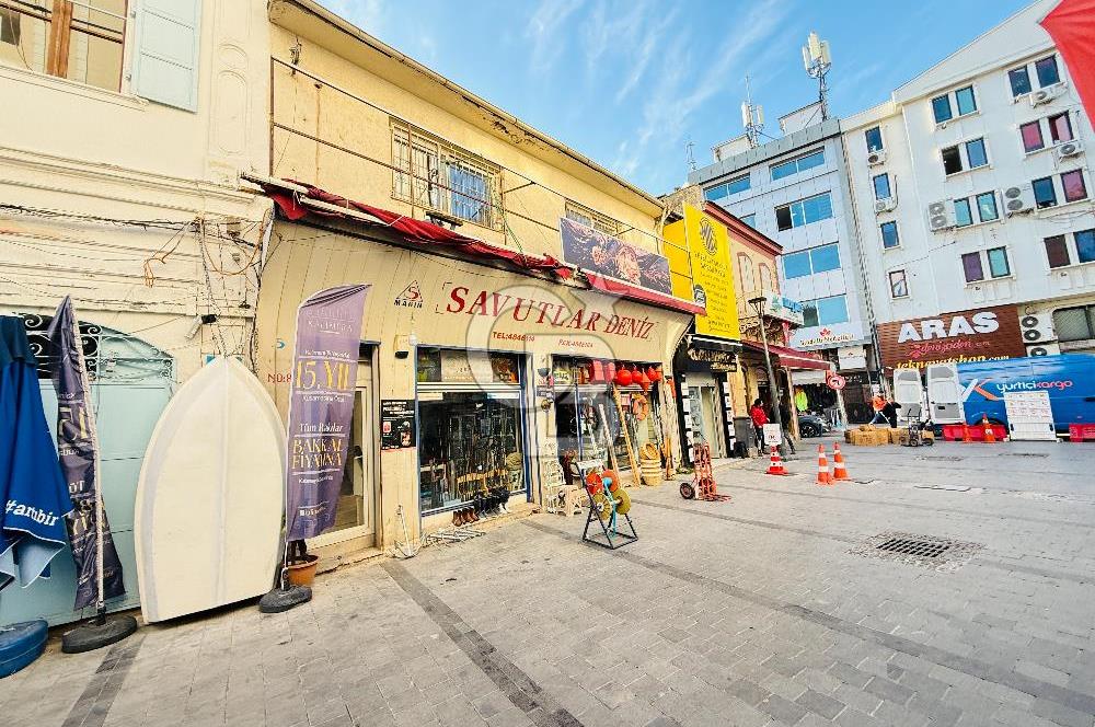 Tarihi Kemeraltı Çarşısının En İşlek Caddesinde Satılık Dükkan