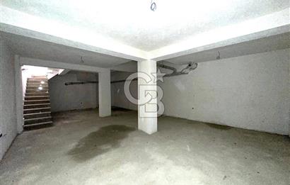 VELİEFENDİ'DE KİRALIK GENİŞ CEPHELİ VE DEPOLU 110 M2 DÜKKAN!