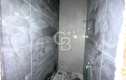 VELİEFENDİ'DE KİRALIK GENİŞ CEPHELİ VE DEPOLU 110 M2 DÜKKAN!