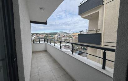 Çekmeköy Köroğlu Caddesi'nde 2 + 1 Kiralık Daire