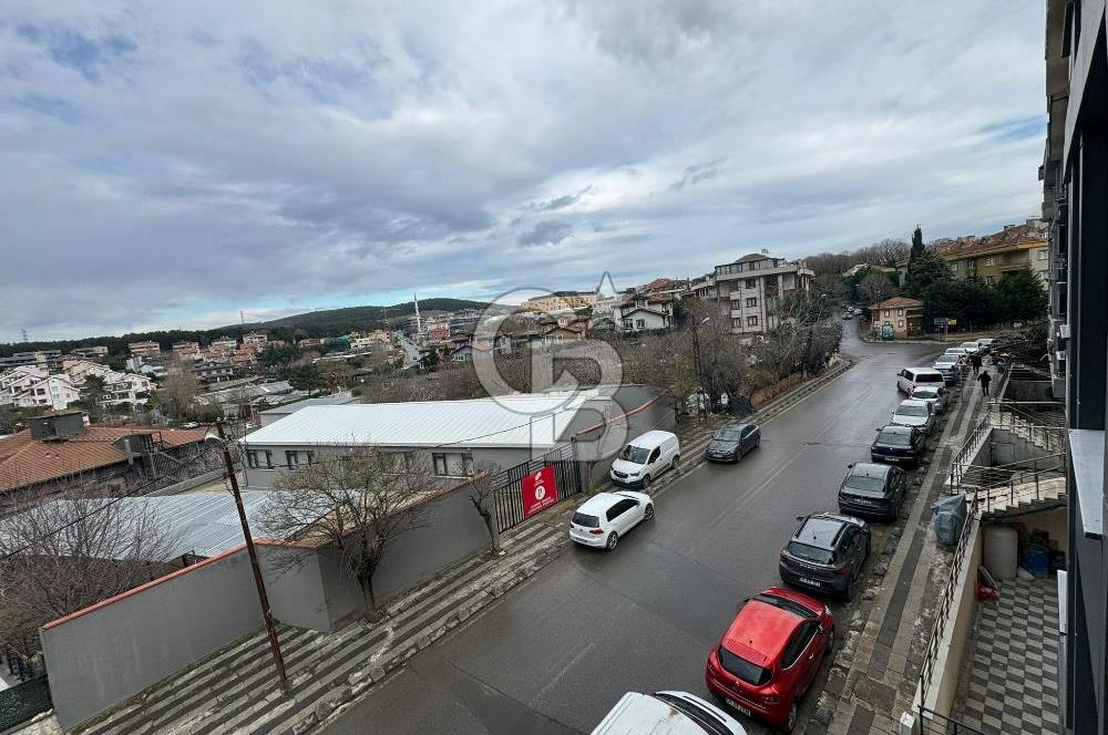 Çekmeköy Köroğlu Caddesi'nde 2 + 1 Kiralık Daire