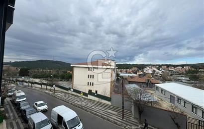 Çekmeköy Köroğlu Caddesi'nde 2 + 1 Kiralık Daire