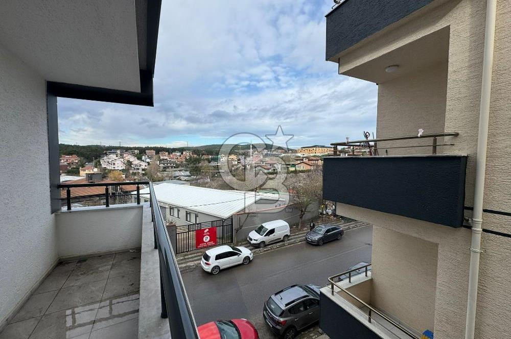 Çekmeköy Köroğlu Caddesi'nde 2 + 1 Kiralık Daire