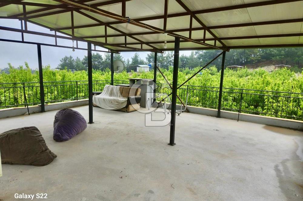 Yakaköy'de Doğa İçinde Satılık Bahçeli Müstakil Taş Ev