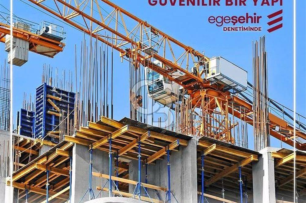 Çiğli Muranoda Havuz Cepheli 1+1 Satılık Daire