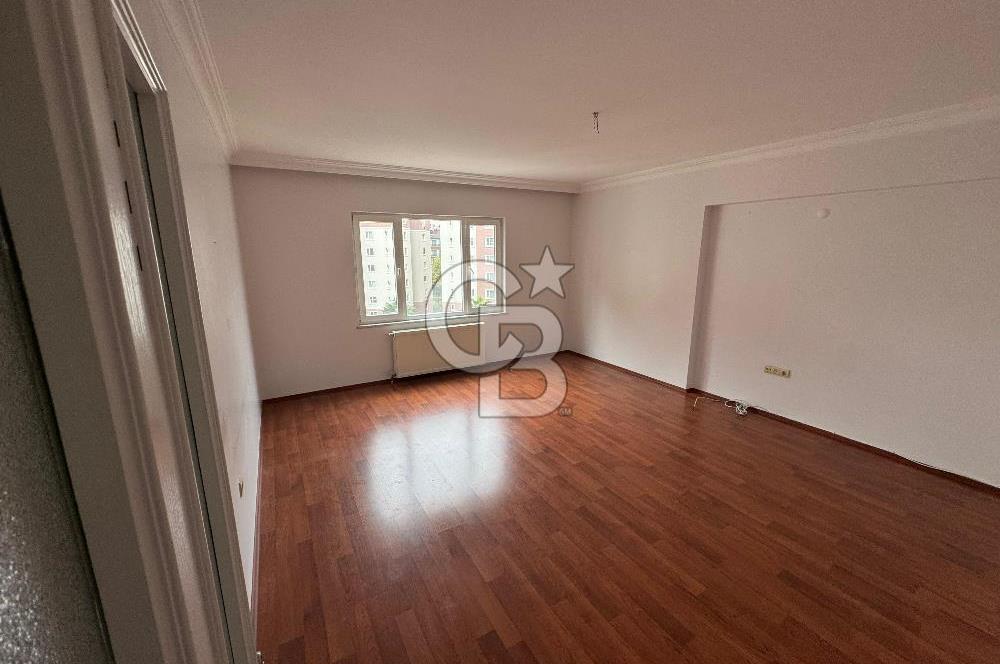 Çekmeköy Yeşil Belde Sitesi'nde 3 + 1 Kiralık Geniş Daire 