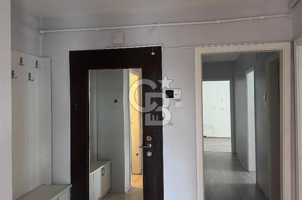 Çankaya Katip Çelebi Sokak'da Otoparklı 3+1 Kiralık Daire