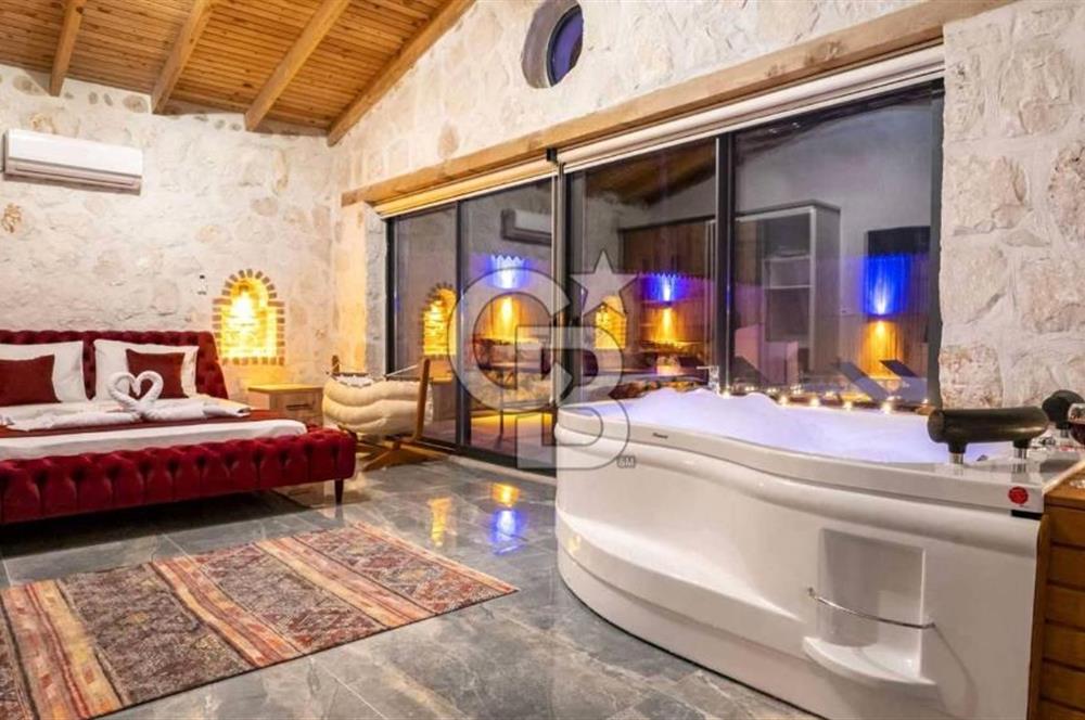 CB GİZ'DEN KAŞ SARIBELEN'DE SATILIK 2+1 VİLLA