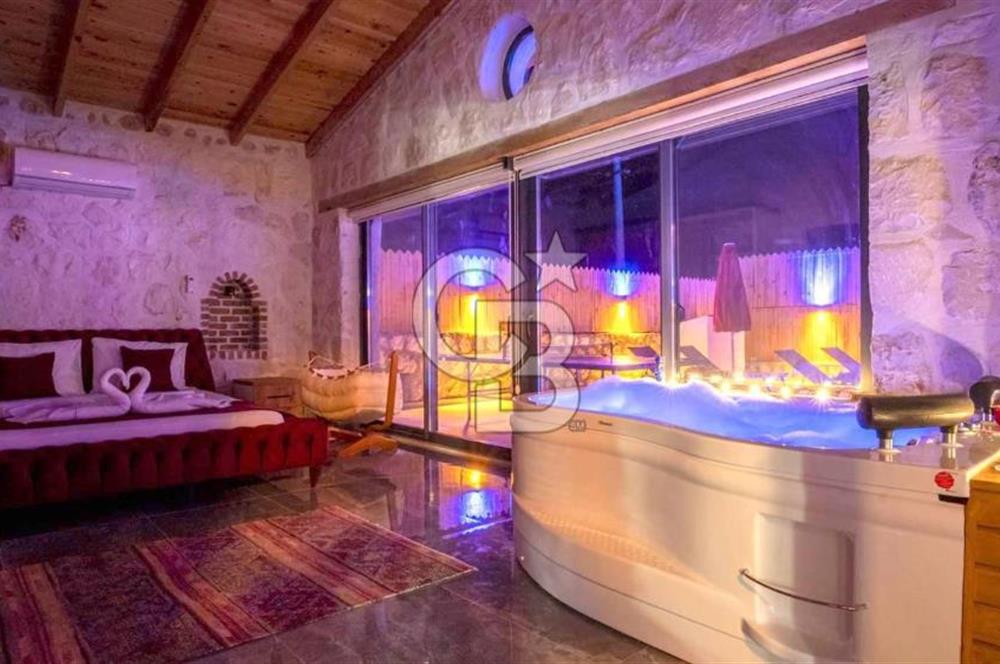 CB GİZ'DEN KAŞ SARIBELEN'DE SATILIK 2+1 VİLLA