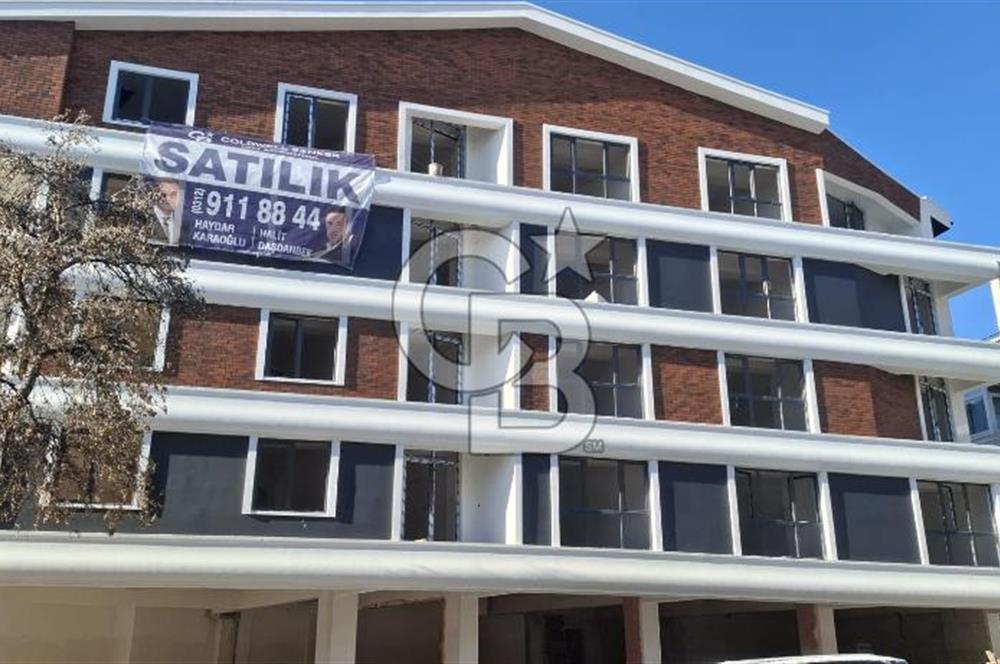 KÜÇÜKESAT'TA HASSASIN KARŞISI-YENİ BİNA 4+1 DUBLEX DAİRE