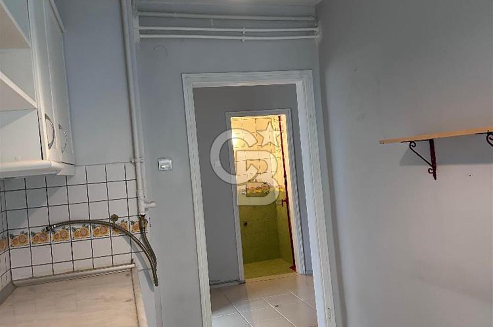 Çankaya Katip Çelebi Sokak'da Otoparklı 3+1 Kiralık Daire