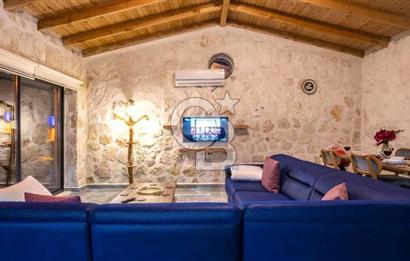 CB GİZ'DEN KAŞ SARIBELEN'DE SATILIK 2+1 VİLLA