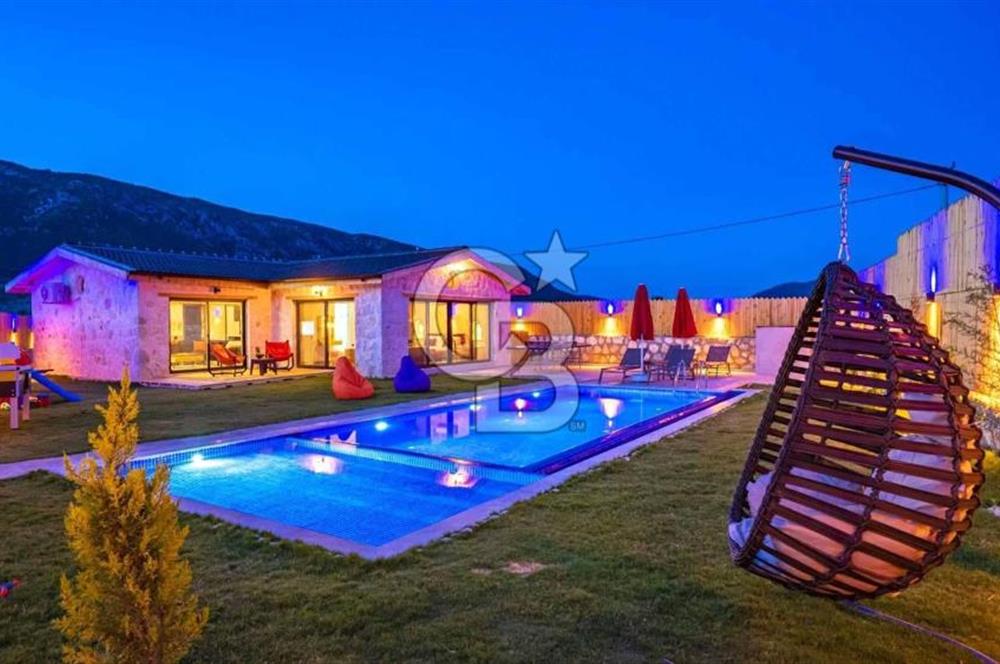 CB GİZ'DEN KAŞ SARIBELEN'DE SATILIK 2+1 VİLLA