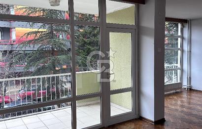 Çankaya Katip Çelebi Sokak'da Otoparklı 3+1 Kiralık Daire