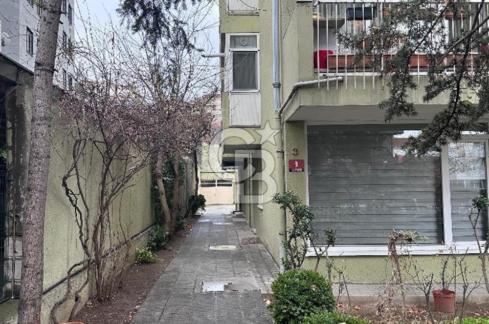Çankaya Katip Çelebi Sokak'da Otoparklı 3+1 Kiralık Daire