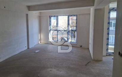 KÜÇÜKESAT'TA HASSASIN KARŞISI-YENİ BİNA 4+1 DUBLEX DAİRE